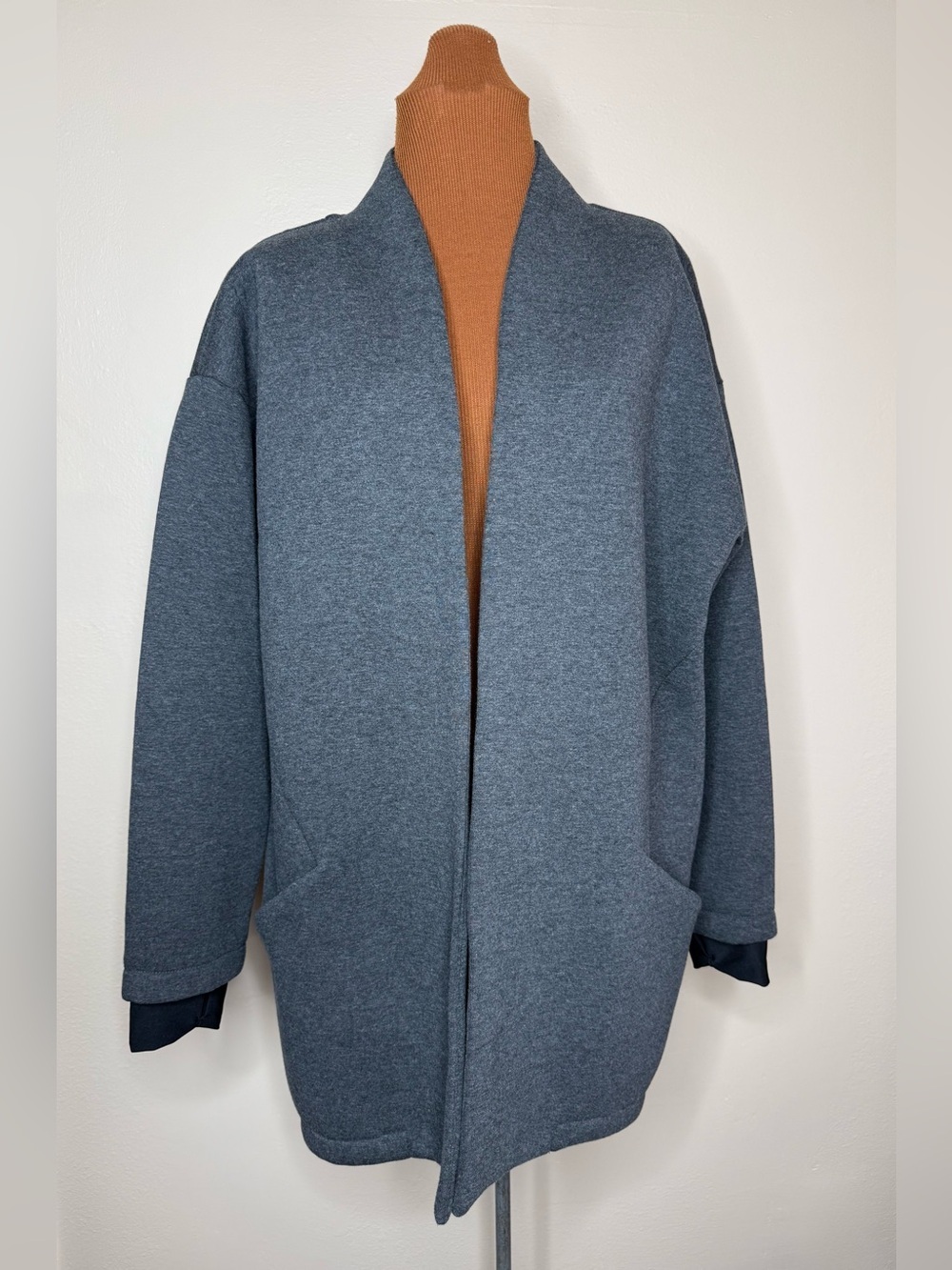 Mondetta Gray Knit Sweatshirt Cardigan Pockets Size Large